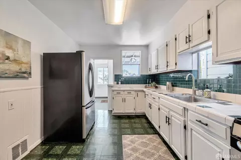 Kitchen - 57 Maynard St, San Francisco, CA 94112 photo 2 of 7