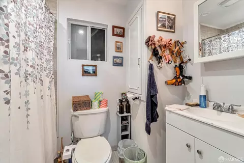 Bath - 57 Maynard St, San Francisco, CA 94112 photo 3 of 3
