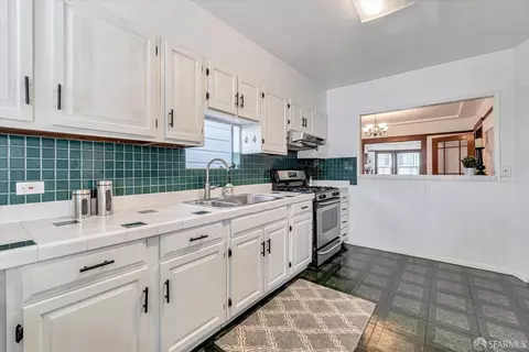 Kitchen - 57 Maynard St, San Francisco, CA 94112 photo 3 of 7