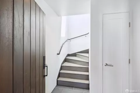 Entry Way - 40 Costa St, San Francisco, CA 94110 photo 3 of 3