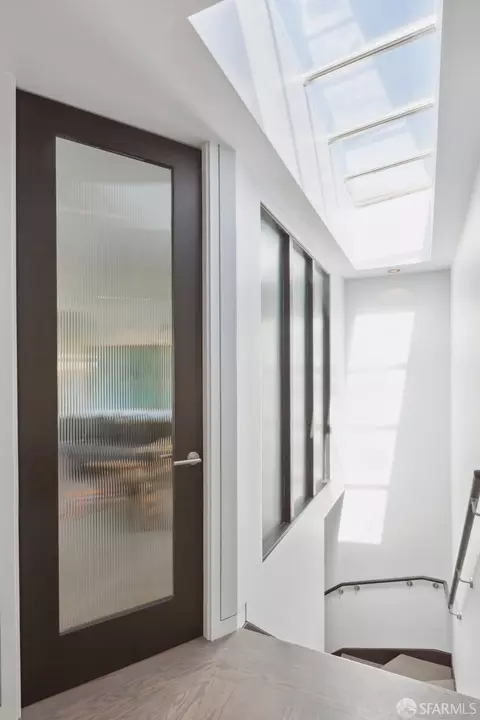 Entry Way - 40 Costa St, San Francisco, CA 94110 photo 2 of 3