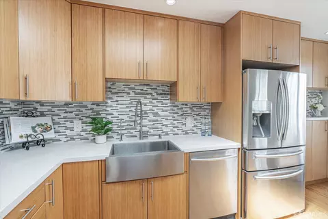 Kitchen - 1723 46th Ave, San Francisco, CA 94122 photo 4 of 7