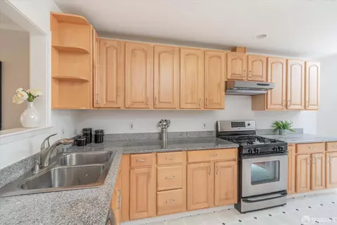 2474 38th Ave, San Francisco, CA 94116 photo 9