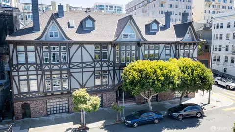 1699 Vallejo St #2, San Francisco, CA 94123
