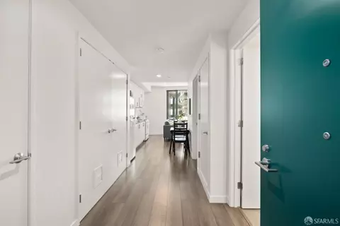 Entry Way - 285 Main St #608, San Francisco, CA 94105 photo 2 of 2