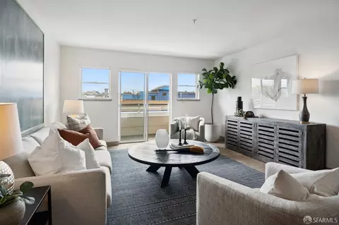 1880 Steiner St #401, San Francisco, CA 94115