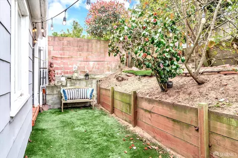 Exterior - 251 De Long St, San Francisco, CA 94112 photo 3 of 7
