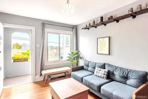 Living - 251 De Long St, San Francisco, CA 94112 photo 2 of 5