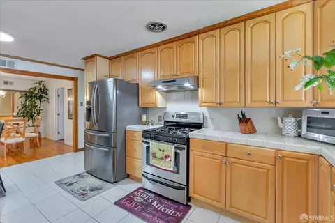 Kitchen - 615 Morse Ave, Sunnyvale, CA 94085 photo 2 of 2