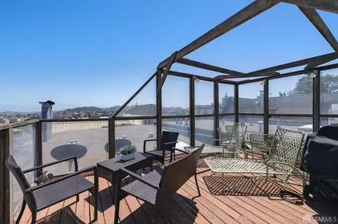 3182 Washington St, San Francisco, CA 94115