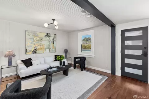 Entry Way - 65 Gladys St, San Francisco, CA 94110 photo 1 of 7
