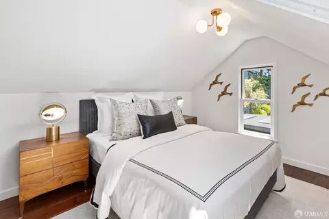 Bedroom - 65 Gladys St, San Francisco, CA 94110 photo 3 of 5