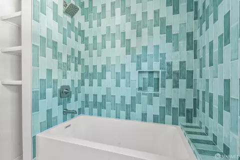Bath - 1300 Parker St, Berkeley, CA 94702 photo 3 of 6