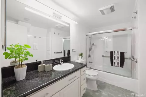 Bath - 272 Amber Dr, San Francisco, CA 94131 photo 4 of 4
