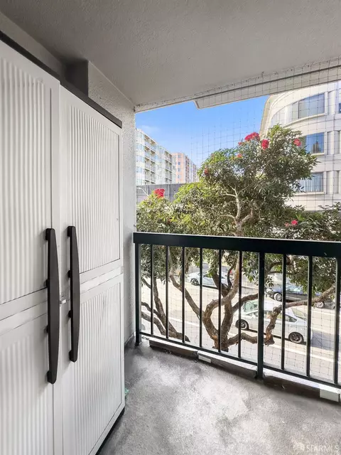 601 Van Ness Ave #4, San Francisco, CA 94102 photo 17
