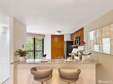 601 Van Ness Ave #4, San Francisco, CA 94102 photo 13