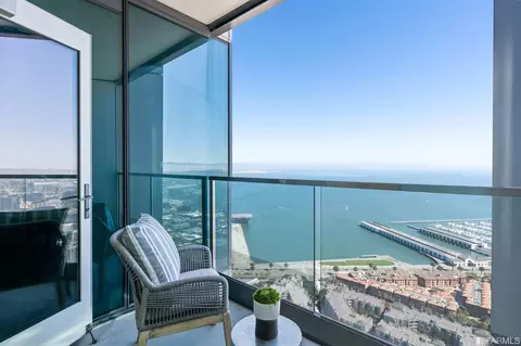 425 1st St #3803, San Francisco, CA 94105