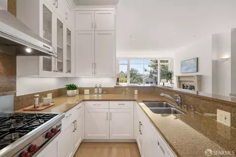 2961 Pacific Ave, San Francisco, CA 94115 photo 16