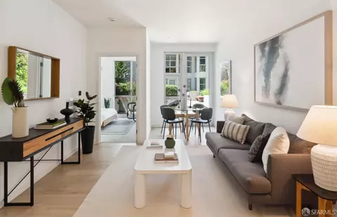 451 Donahue St #203, San Francisco, CA 94124