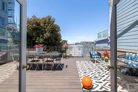 Exterior - 1908 Broadway St, San Francisco, CA 94109 photo 5 of 14