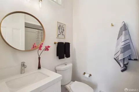 Bath - 1908 Broadway St, San Francisco, CA 94109 photo 5 of 5