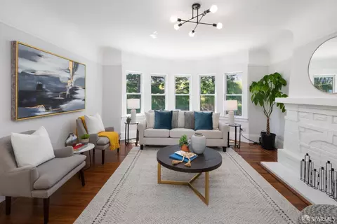 Living - 430 Hanover St, San Francisco, CA 94112 photo 2 of 5