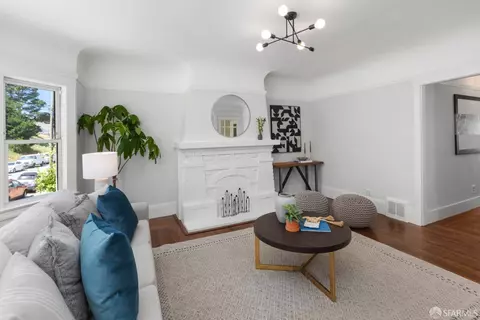 Living - 430 Hanover St, San Francisco, CA 94112 photo 3 of 5