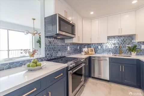 Kitchen - 5007 Palmetto Ave #39, Pacifica, CA 94044 photo 1 of 8