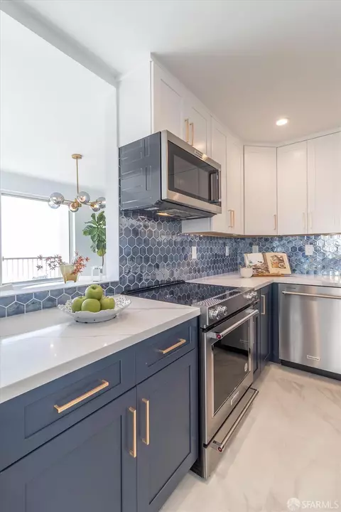 Kitchen - 5007 Palmetto Ave #39, Pacifica, CA 94044 photo 3 of 8