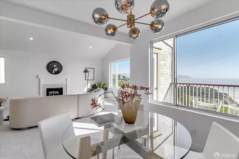 Dining - 5007 Palmetto Ave #39, Pacifica, CA 94044 photo 1 of 6