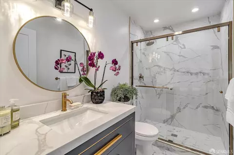 Bath - 5007 Palmetto Ave #39, Pacifica, CA 94044 photo 5 of 9