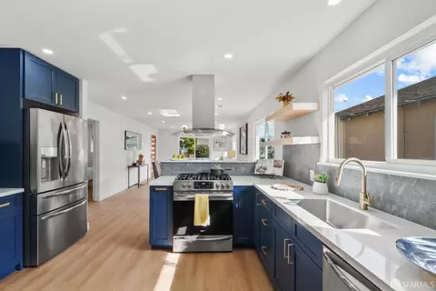 951 Portola Dr, San Leandro, CA 94578