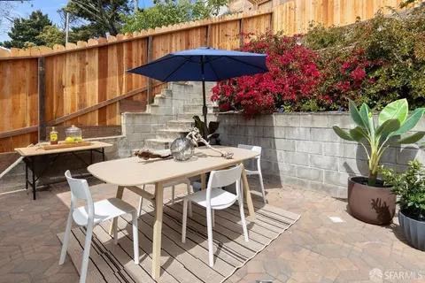 Exterior - 2000 15th Ave, San Francisco, CA 94116 photo 9 of 9