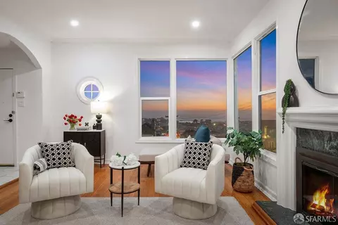 Living - 2000 15th Ave, San Francisco, CA 94116 photo 1 of 6