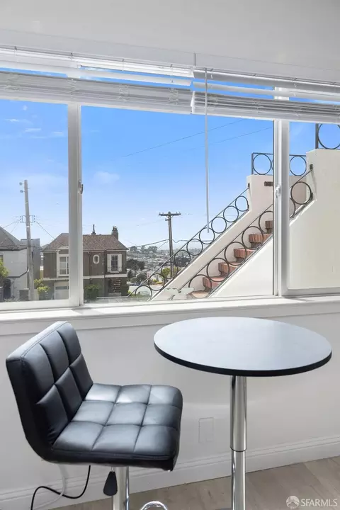 Dining - 2000 15th Ave, San Francisco, CA 94116 photo 5 of 5