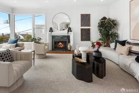 Living - 2000 15th Ave, San Francisco, CA 94116 photo 5 of 6
