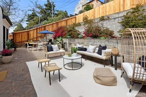 Exterior - 2000 15th Ave, San Francisco, CA 94116 photo 7 of 9