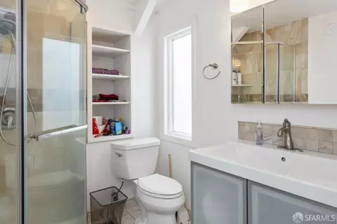 Bath - 2000 15th Ave, San Francisco, CA 94116 photo 3 of 3