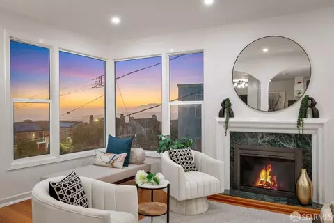 Living - 2000 15th Ave, San Francisco, CA 94116 photo 2 of 6