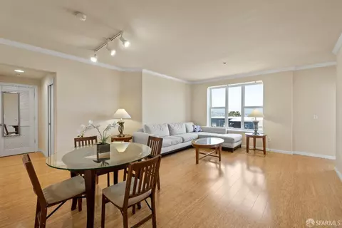 2210 Gellert Blvd #5208, South San Francisco, CA 94080