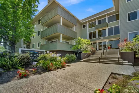 300 Murchison Dr #319, Millbrae, CA 94030 photo 2