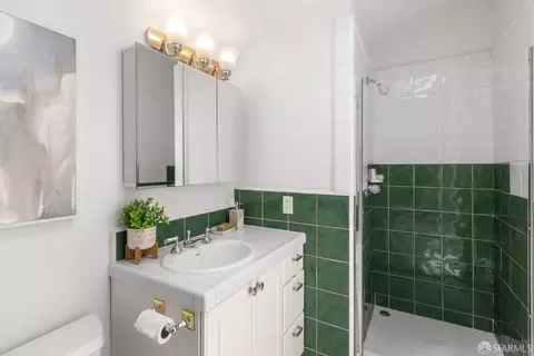 Bath - 2416 16th Ave, San Francisco, CA 94116 photo 2 of 4