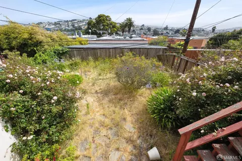 Exterior - 38 Murray St, San Francisco, CA 94112 photo 3 of 5