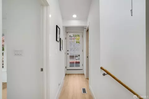 320 Eureka St #2, San Francisco, CA 94114 photo 9