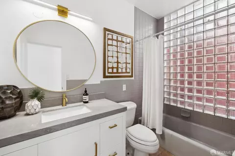Bath - 1902 Baker St, San Francisco, CA 94115 photo 2 of 5