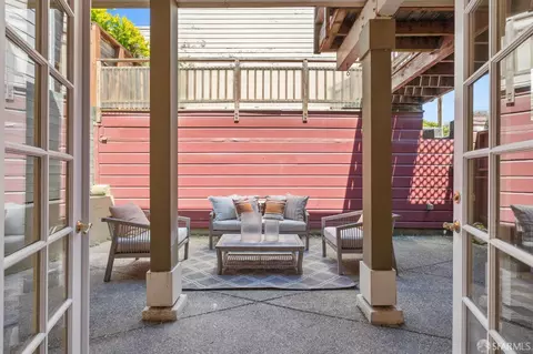 Exterior - 1902 Baker St, San Francisco, CA 94115 photo 5 of 8