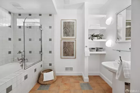 Bath - 1902 Baker St, San Francisco, CA 94115 photo 3 of 5