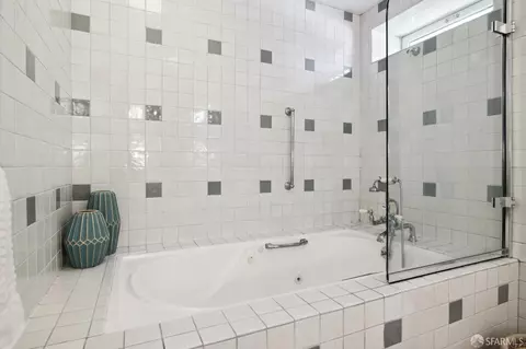 Bath - 1902 Baker St, San Francisco, CA 94115 photo 5 of 5
