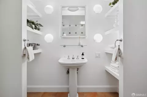 Bath - 1902 Baker St, San Francisco, CA 94115 photo 4 of 5
