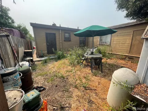 8420 Birch St, Oakland, CA 94621 photo 10